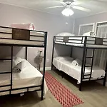 Shared Room For Men - Tropical Room - Bunk 2