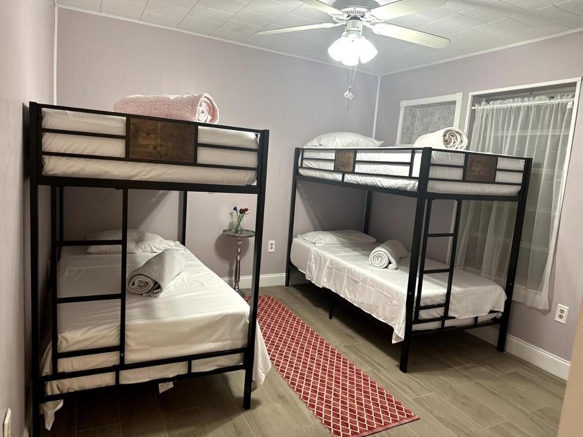 Apartment Shared For Men - Tropical - Bunk 2 Miami